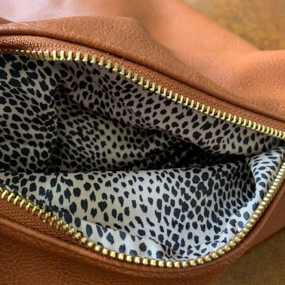 Sole Society DUNNE SHOULDER BAG - Picture 9 of 10